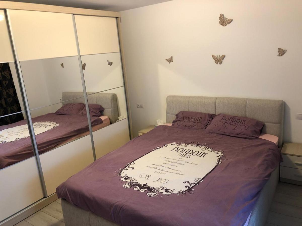 Apartament Modern Targoviste In Regim Hotelier Zewnętrze zdjęcie